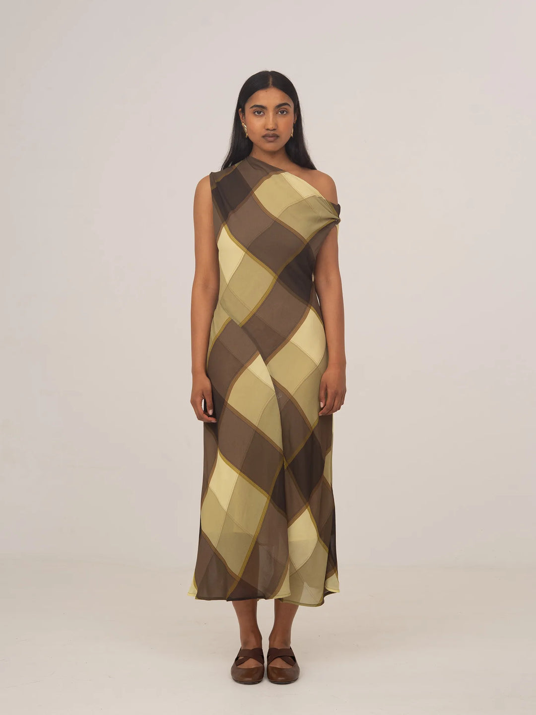 Women's asymmetric checked midi dress with a sleeveless one-shoulder neckline