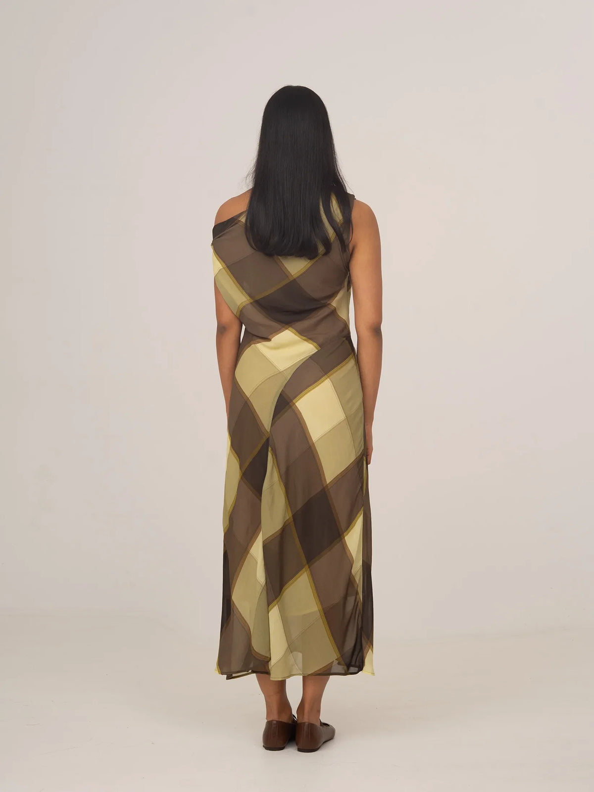 Women's asymmetric checked midi dress with a sleeveless one-shoulder neckline