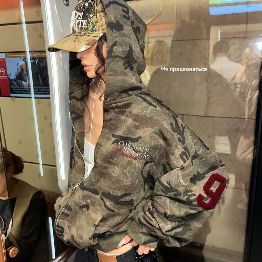 Women's brown camouflage hooded jacket with front zipper and long sleeves