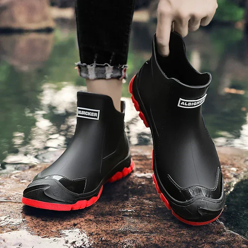 Women's Chelsea-style ankle rain boots with round toes and lugged soles