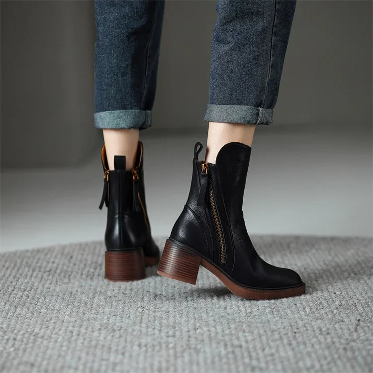 Women's ankle boots with side zipper and block heel