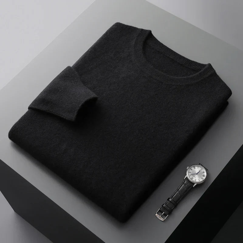 Plain crew neck sweater with long sleeves and ribbed trims