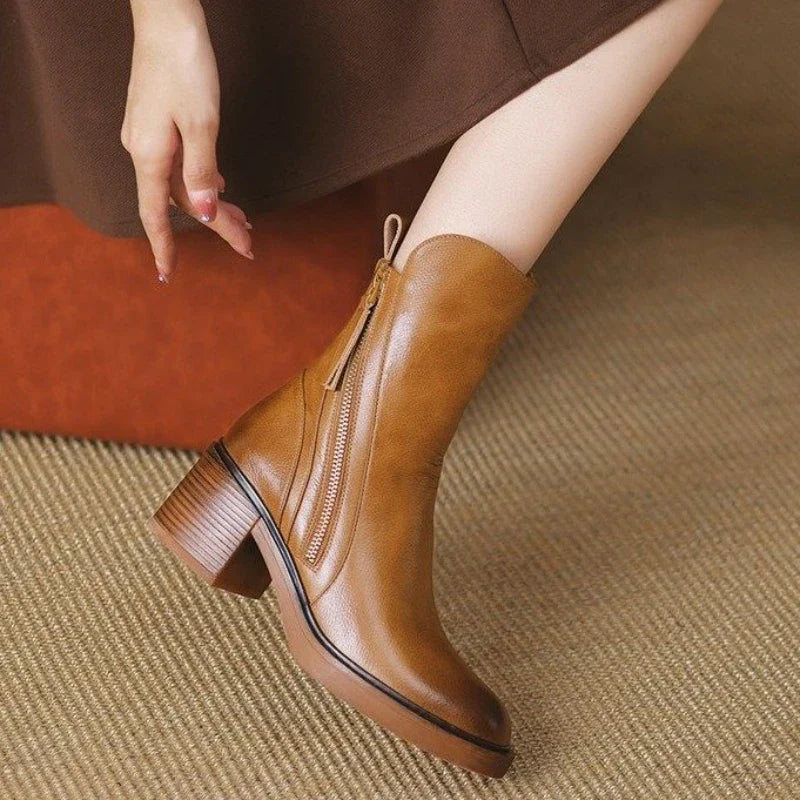 Women's ankle boots with side zipper and block heel