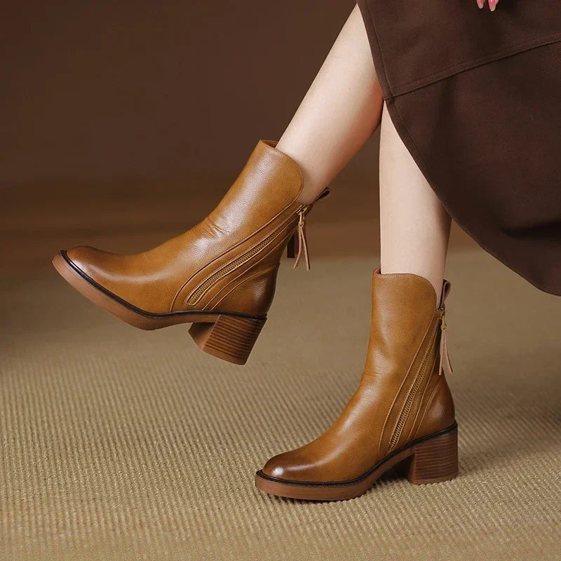 Women's ankle boots with side zipper and block heel