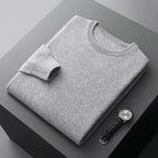 Plain crew neck sweater with long sleeves and ribbed trims