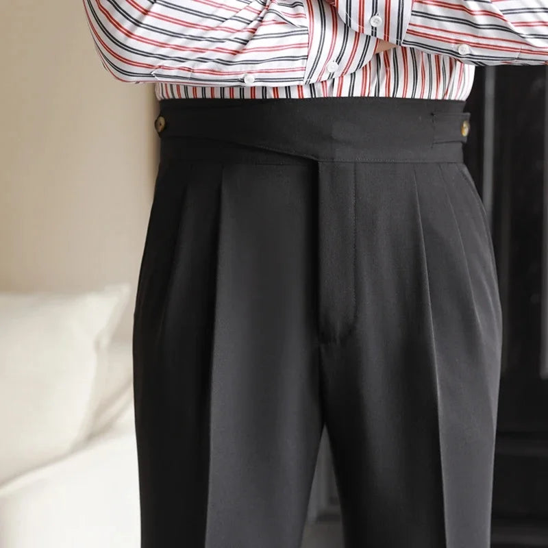 Men's high rise pleated straight leg trousers with side pockets