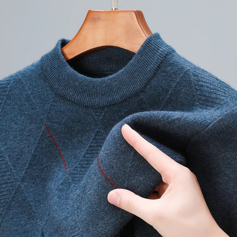 Men's geometric argyle crew neck sweater with long sleeves and ribbed trims