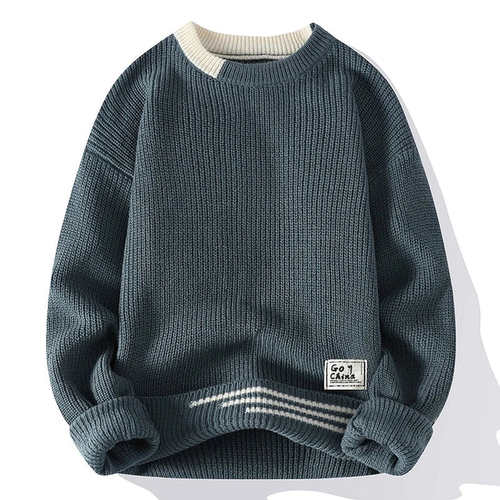 Women's textured crew neck sweater with long sleeves