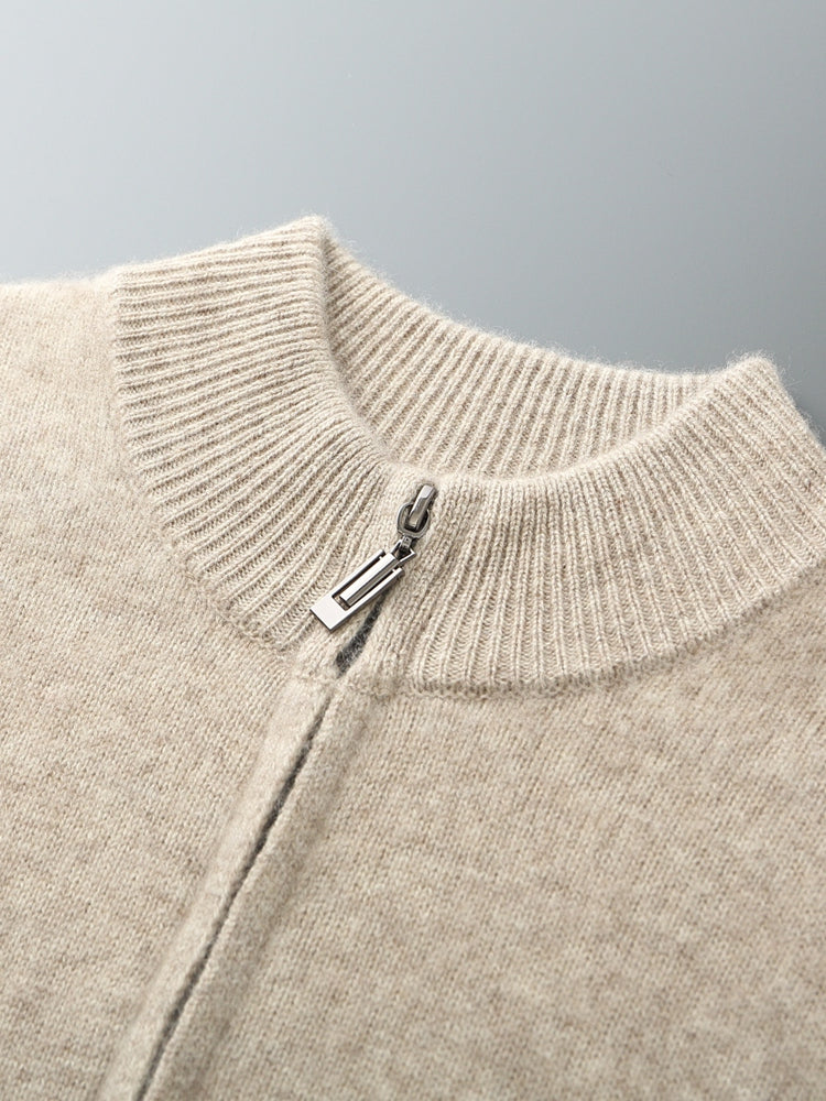 Men's fine knit tracksuit set with a zip jacket and drawstring trousers