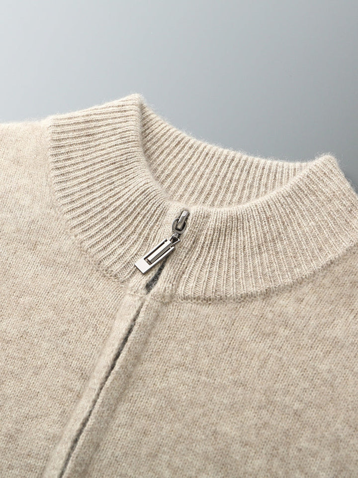 Men's fine knit tracksuit set with a zip jacket and drawstring trousers