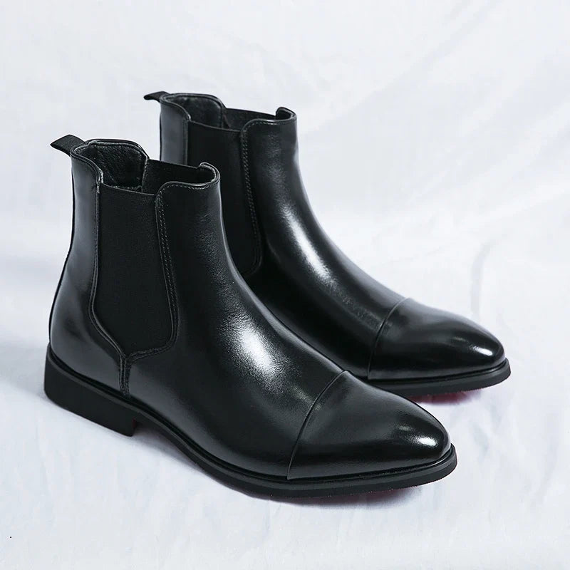 Chelsea ankle boots with square toes, elastic side panels and low heels