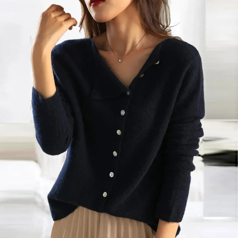 Women's plain long-sleeved button cardigan with a round neckline