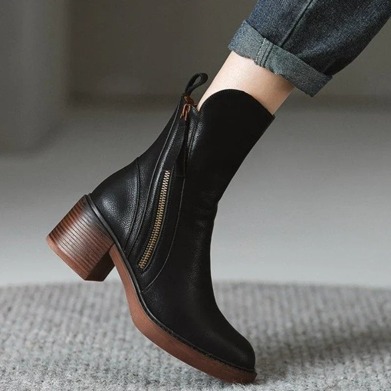 Women's ankle boots with side zipper and block heel