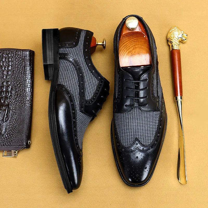 Men's brogue Oxford shoes with wingtip perforations and checked panels