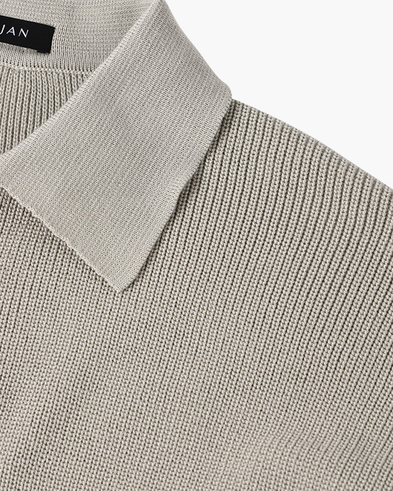 Men's ribbed half-zip sweater with pointed collar in grey and black options