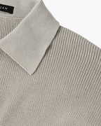 Men's ribbed half-zip sweater with pointed collar in grey and black options