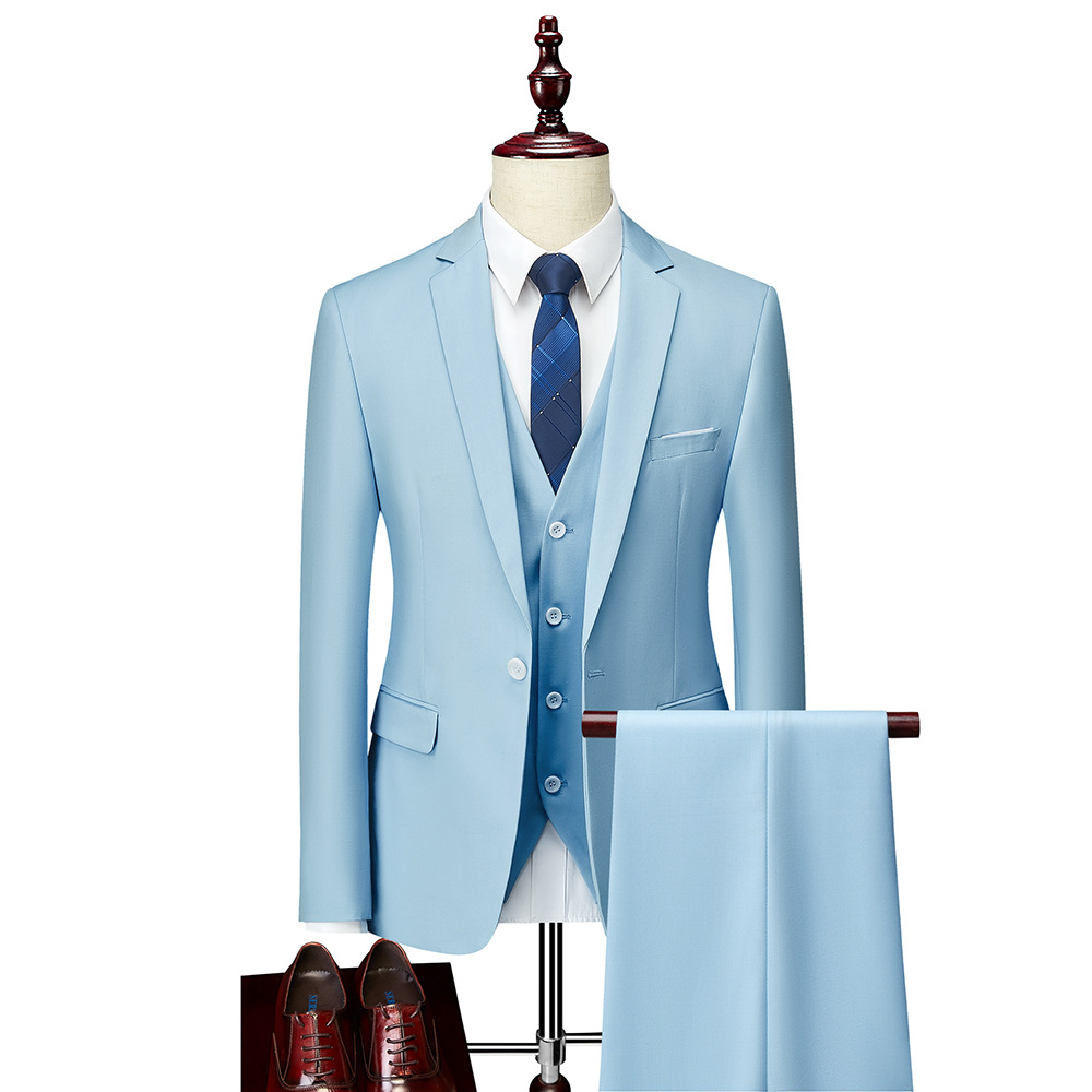 Men's three-piece suit with notch-lapel jacket, buttoned waistcoat and matching trousers