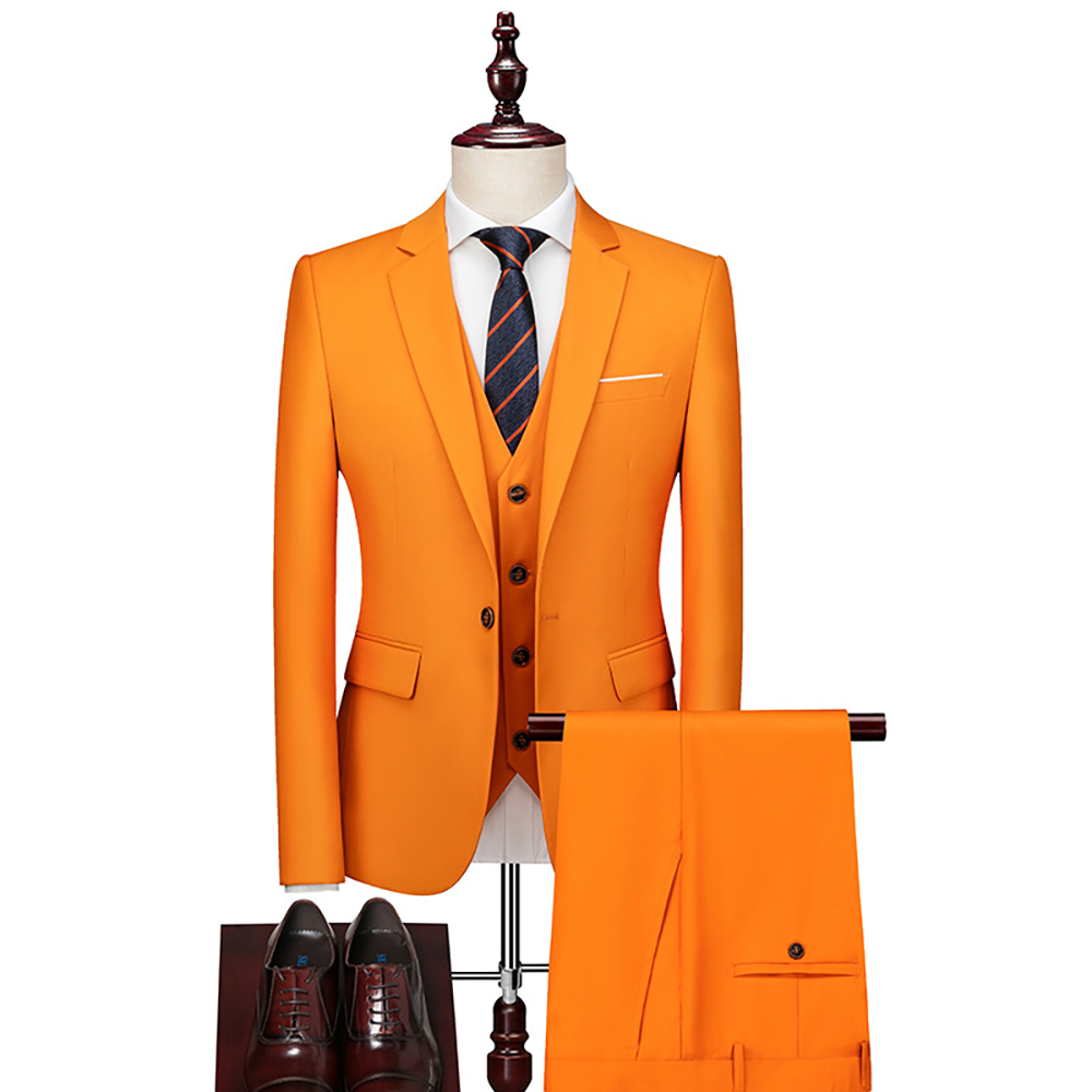 Men's three-piece suit with notch-lapel jacket, buttoned waistcoat and matching trousers