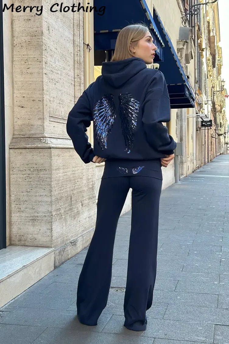Women's hooded hoodie with large sequin wing motifs on the back