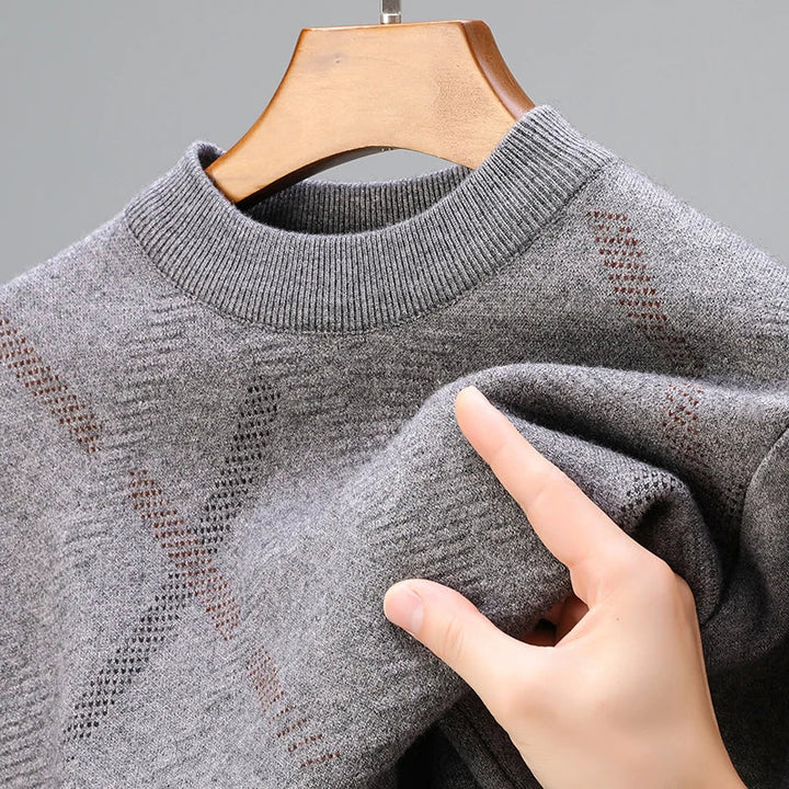 Men's mock neck sweater with long sleeves and ribbed trims