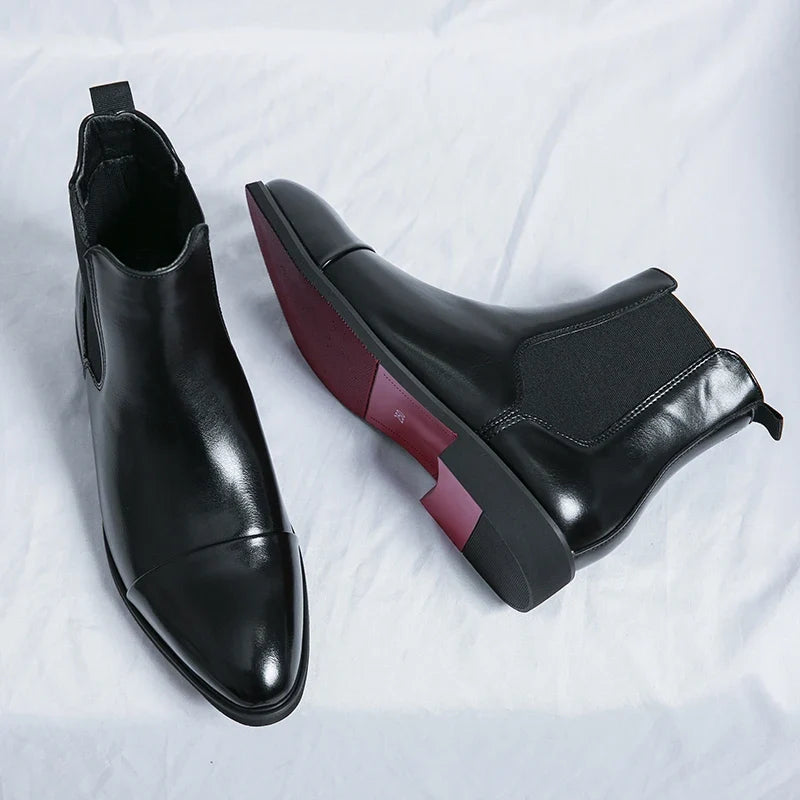 Chelsea ankle boots with square toes, elastic side panels and low heels