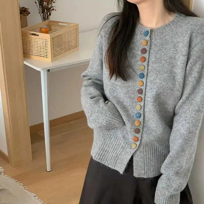 Women's cardigan with long sleeves and multicolor front buttons