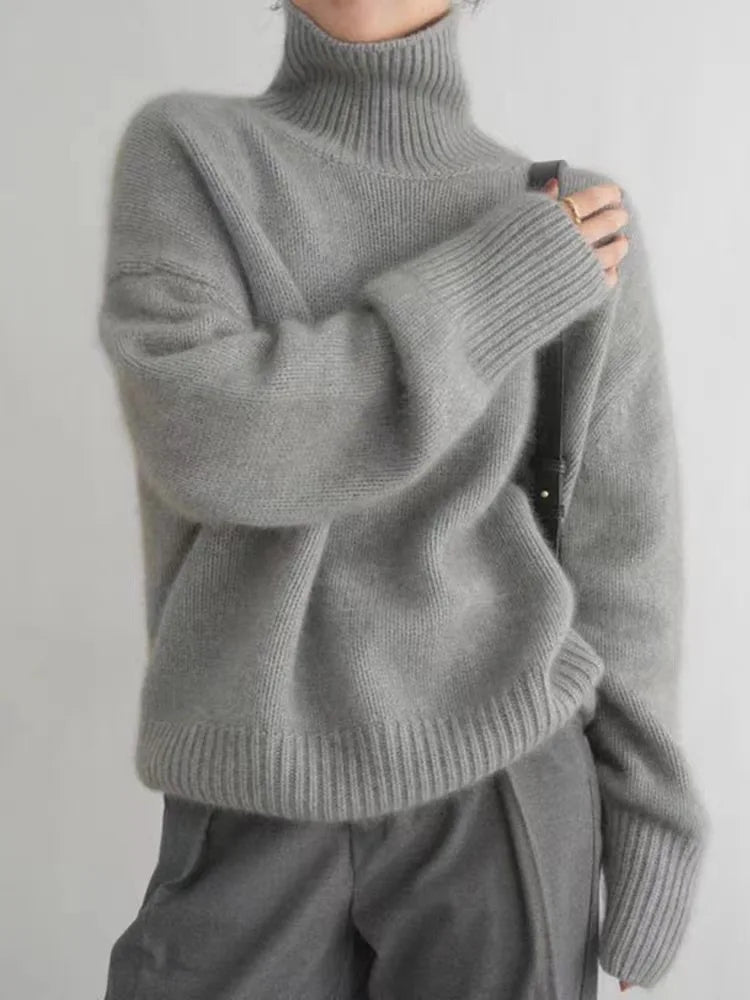 Women's cream turtleneck sweater with ribbed trims