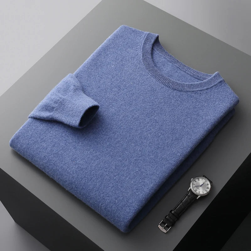 Plain crew neck sweater with long sleeves and ribbed trims