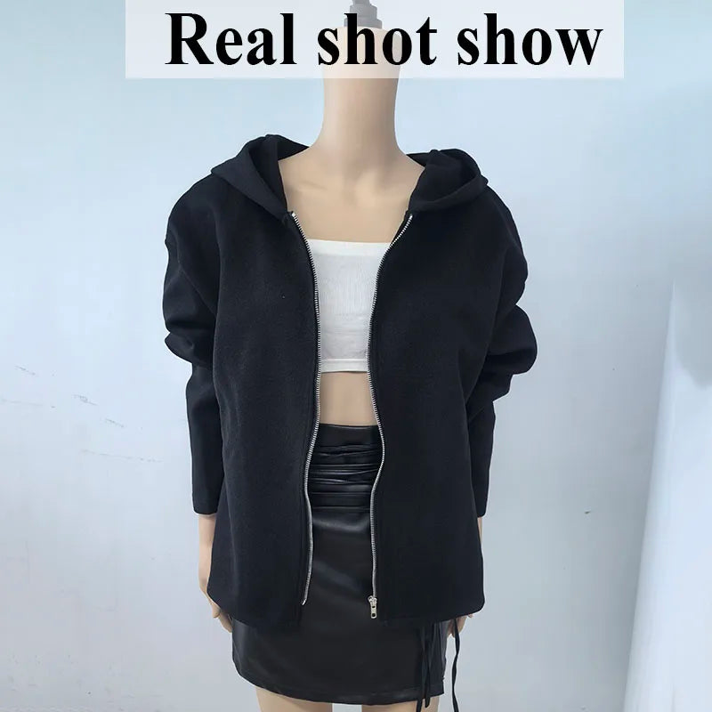 Women's hooded zip jacket with long sleeves and front pockets in beige and black