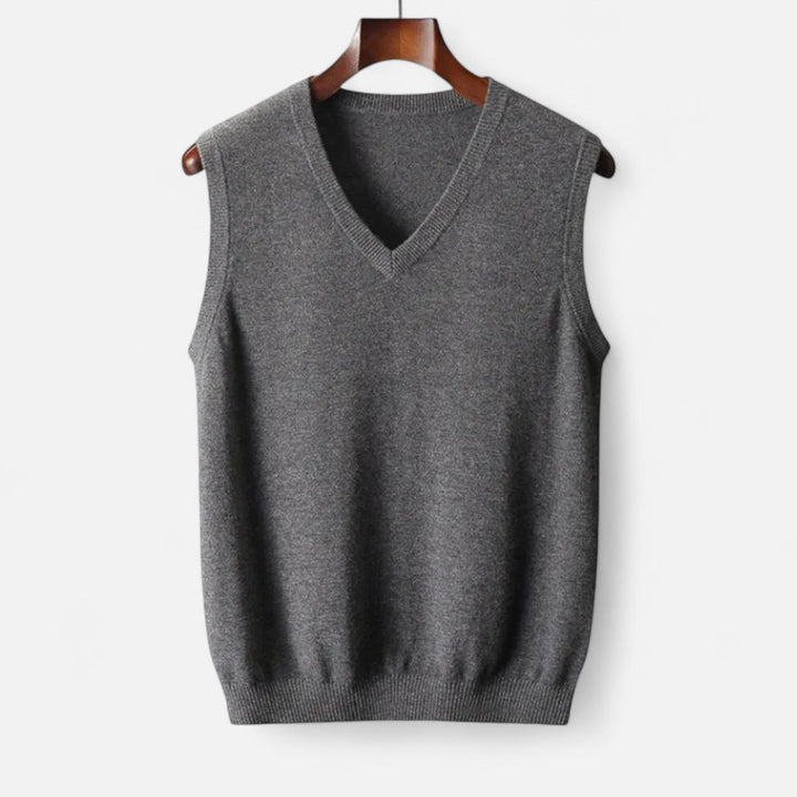 Men's plain V-neck knitted vest with sleeveless cut and ribbed trims