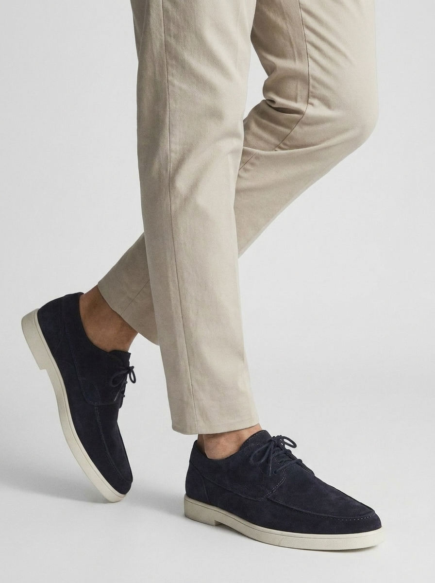 Men's lace-up moc toe loafers with low heels