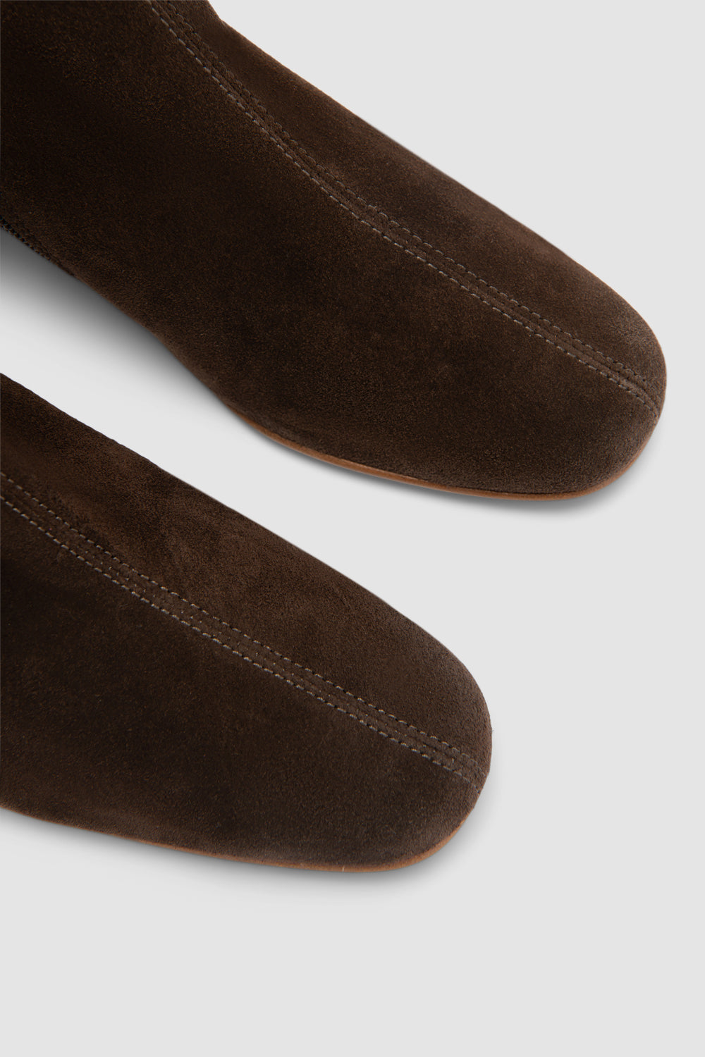 Women's brown ankle boots with side zipper and mid block heel