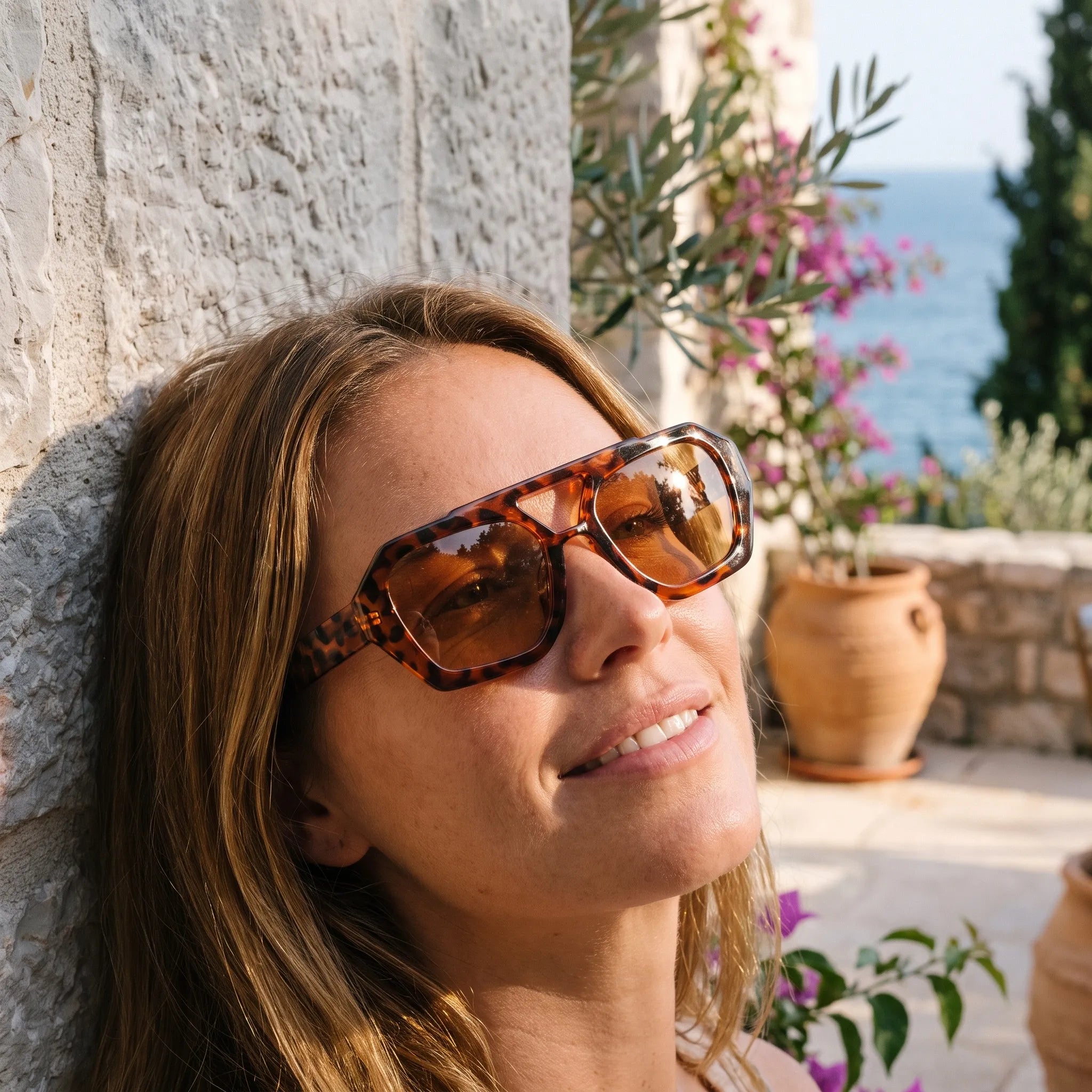 Solvara  - Oversized Geometric Retro Women Sunglasses Outdoor Brunch Gatherings