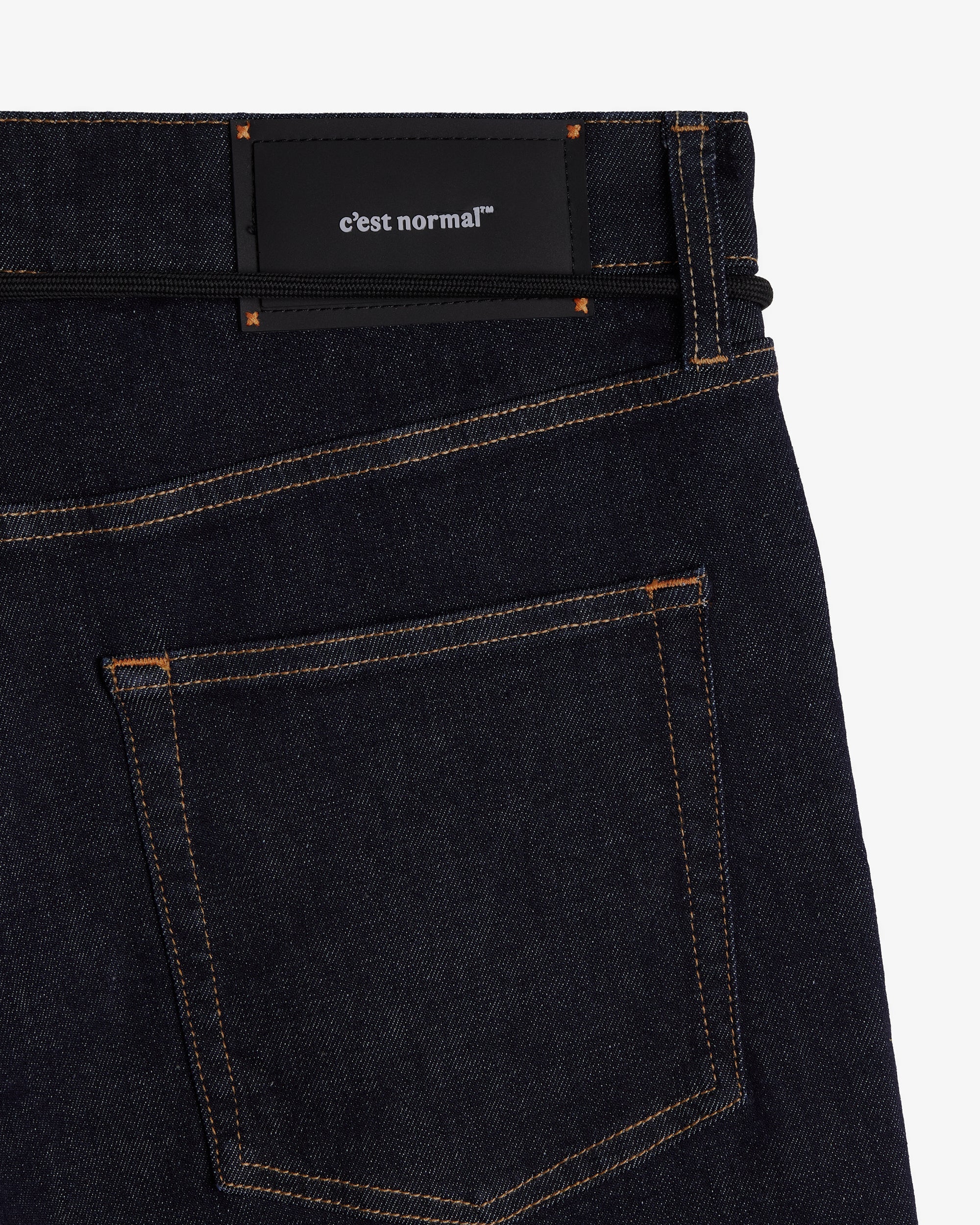 Men's dark rinse relaxed straight leg jeans with five-pocket design