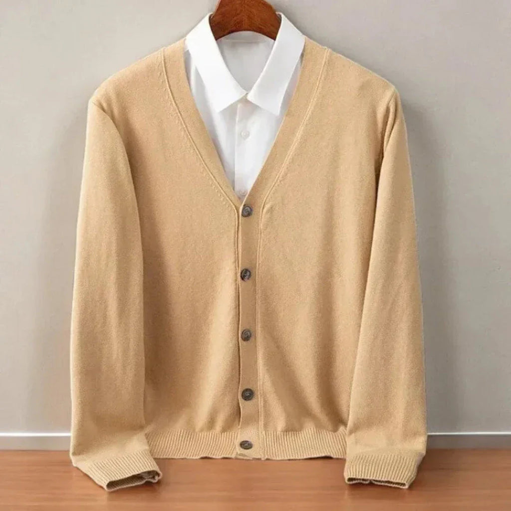 Men's V-neck knit cardigan with long sleeves and buttons
