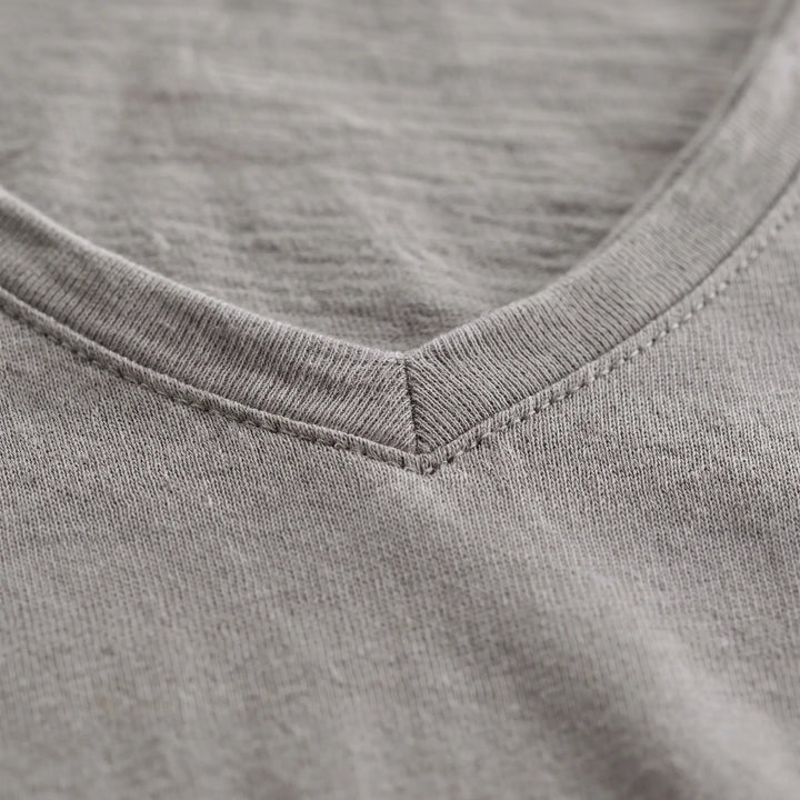 Torven  - Slim Fit V-Neck T-Shirt Casual Weekend Outings