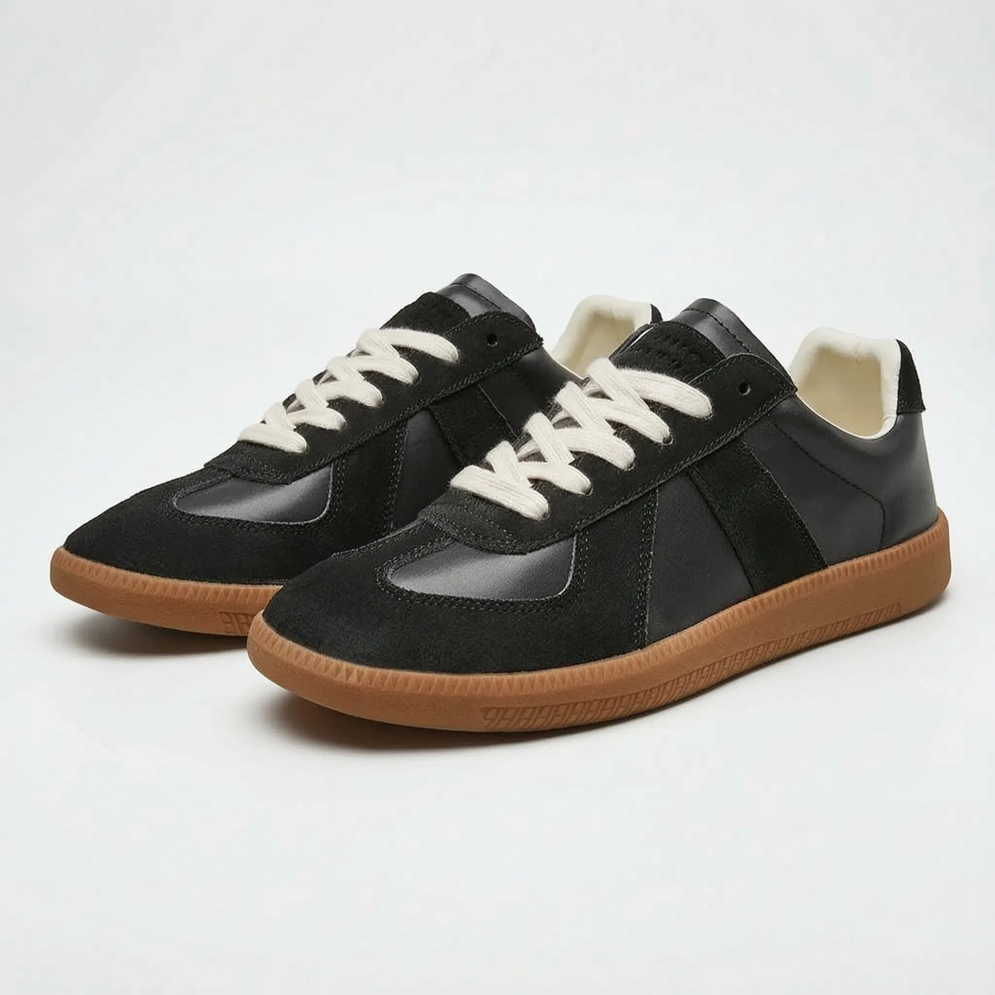 Trenford  - Classic Low-Top Mens Trainers Everyday Walking
