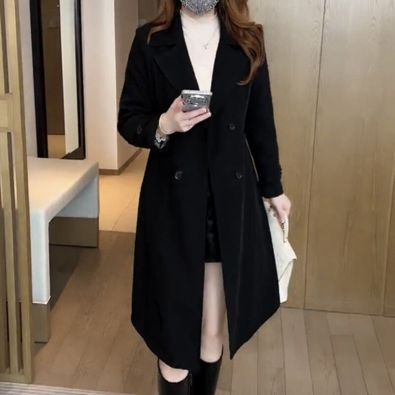 Women's long double-breasted trench coat with notched lapels and long sleeves