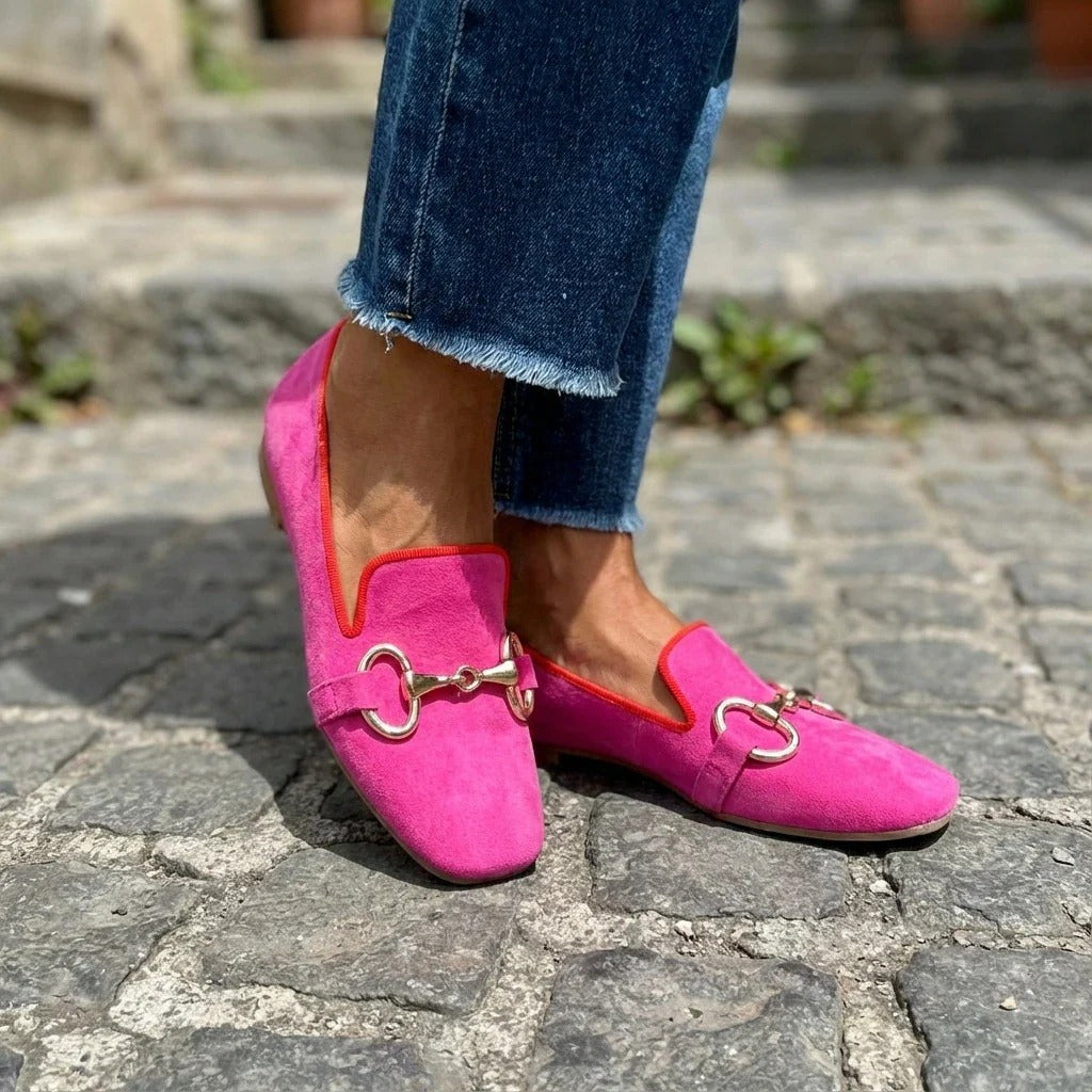 Women's loafers with square toes and gold metal horsebit detail