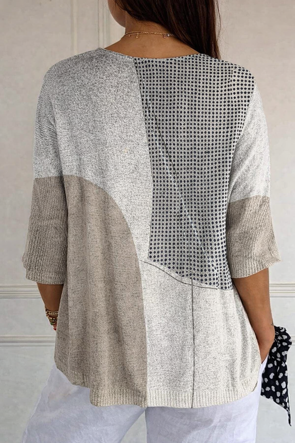 women_s_casual_knit_sweater_with_abstract_geometric_pattern_2