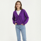 Women's relaxed V-neck button-front cardigan with long sleeves