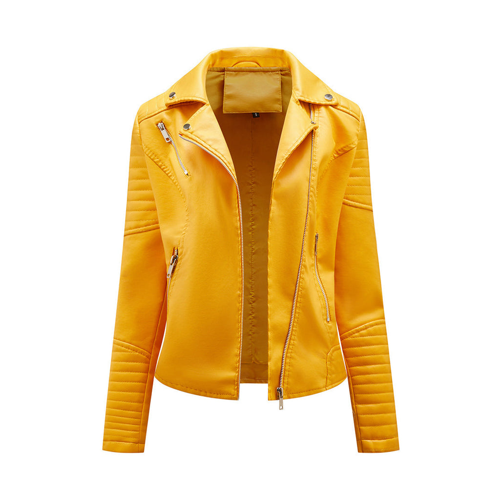 Women's short biker jacket with notched lapels, long sleeves, zip pockets and quilted panels