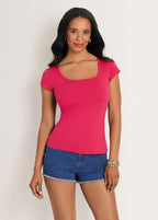 Women's pink fitted scoop neck T-shirt
