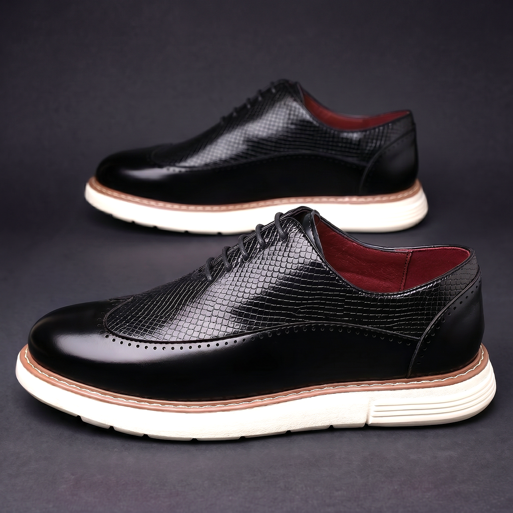 Textured lace-up Oxford shoes with rounded toes and contrasting layered soles