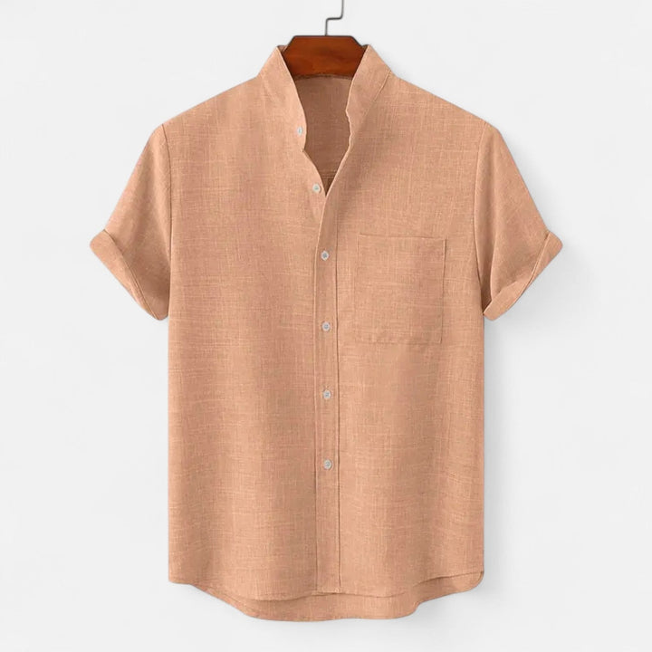 Men's textured short sleeve shirt with mandarin collar and chest pocket