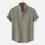 Men's textured short sleeve shirt with mandarin collar and chest pocket
