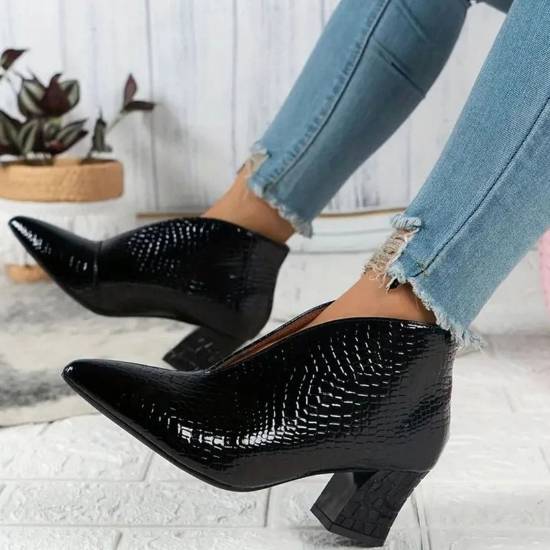 Women's textured pointed-toe ankle boots with high block heels