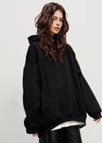 Women's oversized hoodie with hood, long sleeves and kangaroo pocket