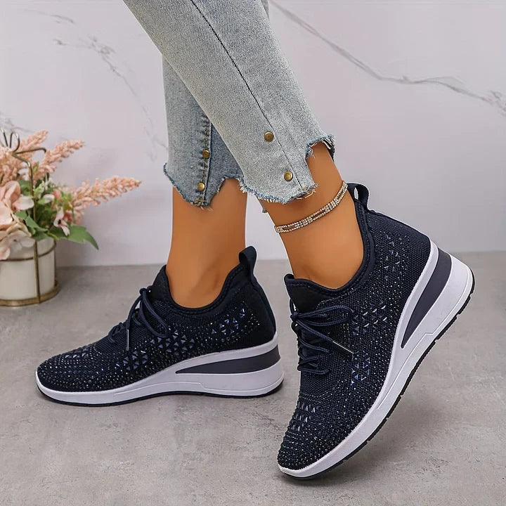 Women's knit-look lace-up sneakers with round toes and platform soles