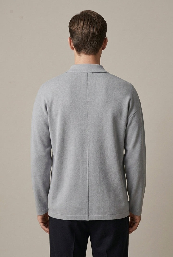 Men's oversized knitted cardigan with spread collar and button front